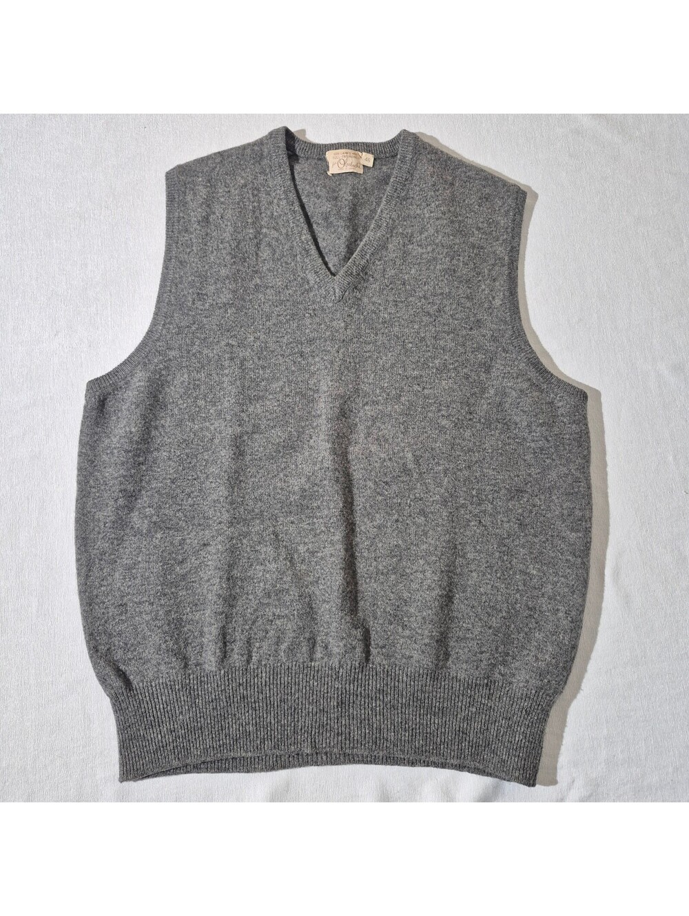 Vintage 80s Orbachs Mens Small/Medium gray lambswool sweater vest